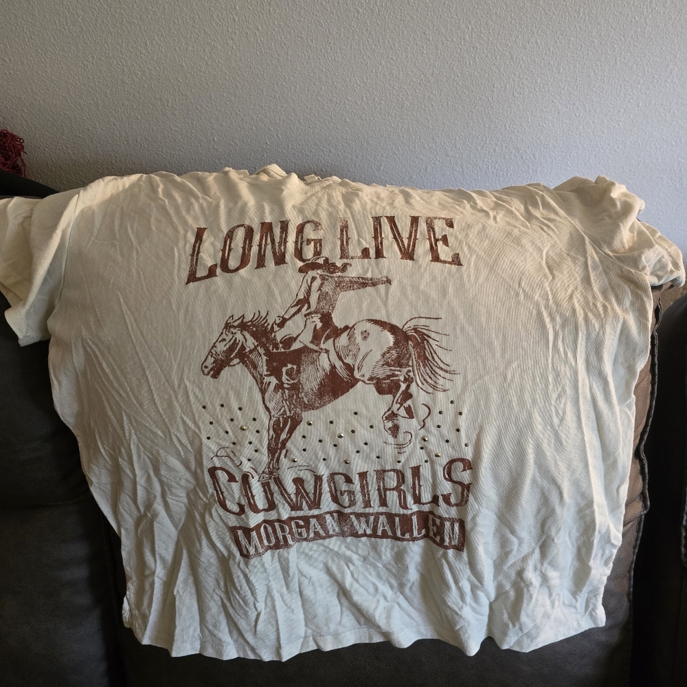 Womens t shirt